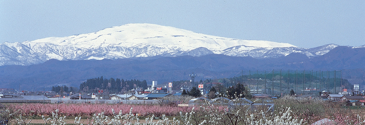 天恵の月山と古都の雅に育まれた、赤い宝石の町・寒河江