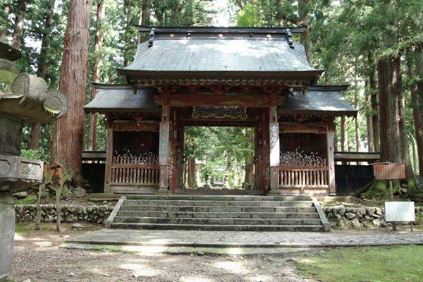 雲洞庵 座主 新井 石龍 揮毫 白瀧の写真