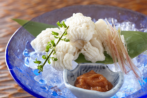 落とし鱧 梅肉ぞえ