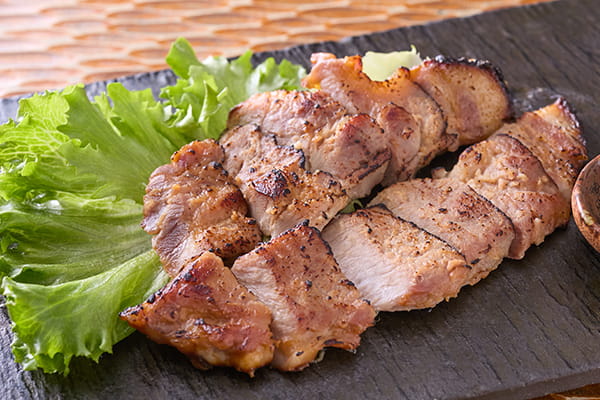 厚木豚肩ロース　西京味噌焼き		